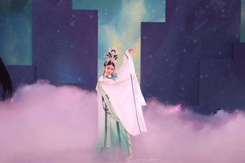 Mike点赞程潇Instagram帖子