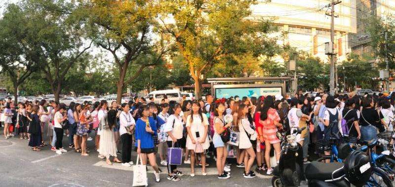 NBA女粉丝INS数量及关注趋势